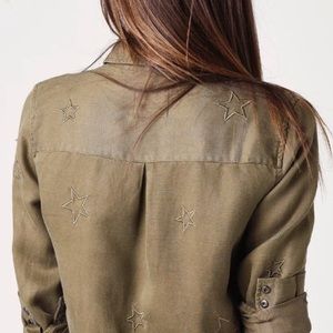 Rails Embroidered Buttons Down Shirt